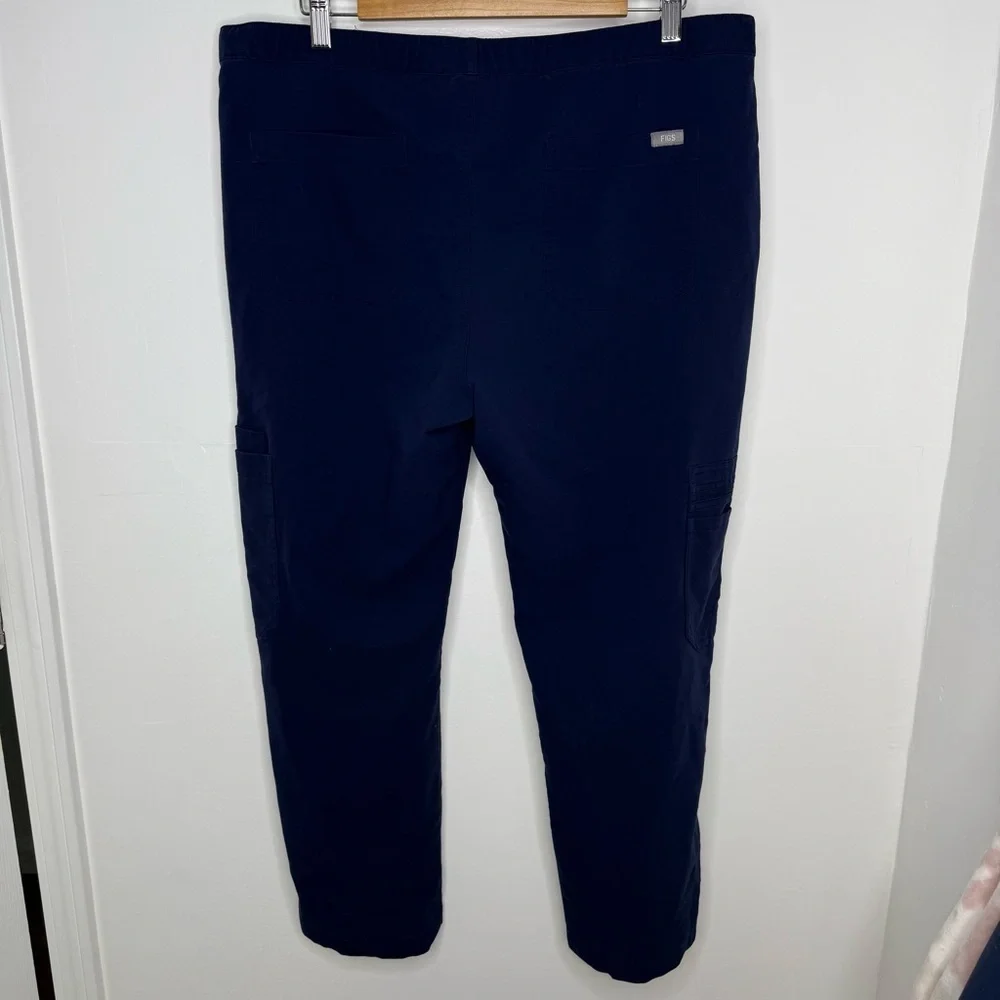 FIGS Men’s Navy Blue Cairo Cargo Scrub Pants